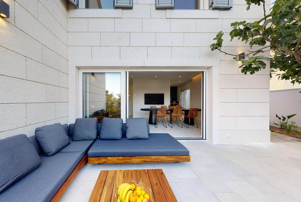 Gemuetliche Villa Mit Pool Brela Luaran gambar
